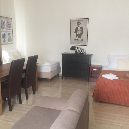 Apartman Za Radnici Valtice Exterior foto